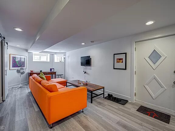 Photo - 2847 W Shakespeare Ave Unidad Garden