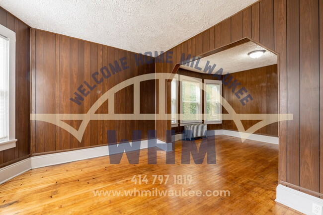 Photo - 2251 N 41st St