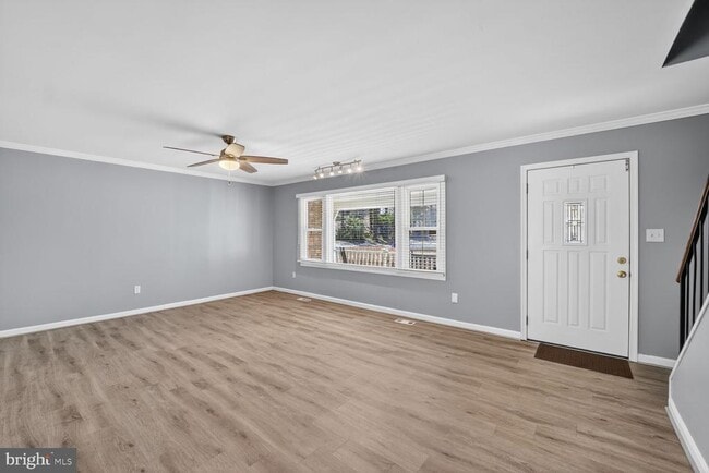 Building Photo - 1405 Pennington Ln