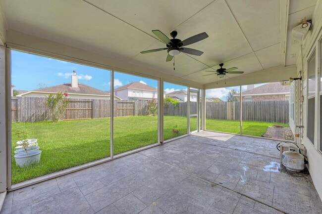 30327 Deleon Fields Dr