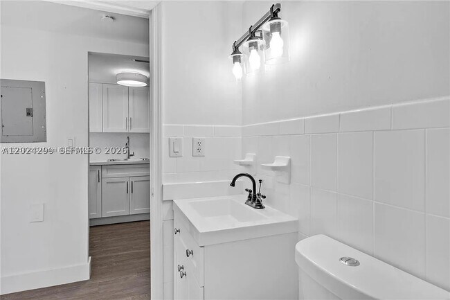 Photo - 1351 SW 4th St Unit 8