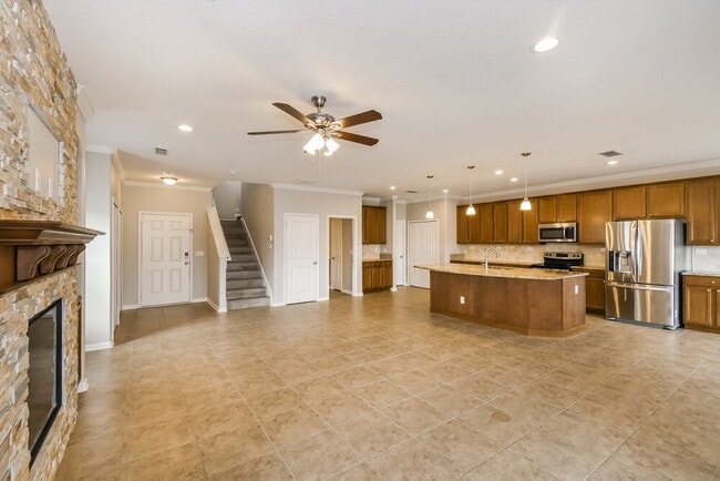 Photo - 59 Mercutio Ln