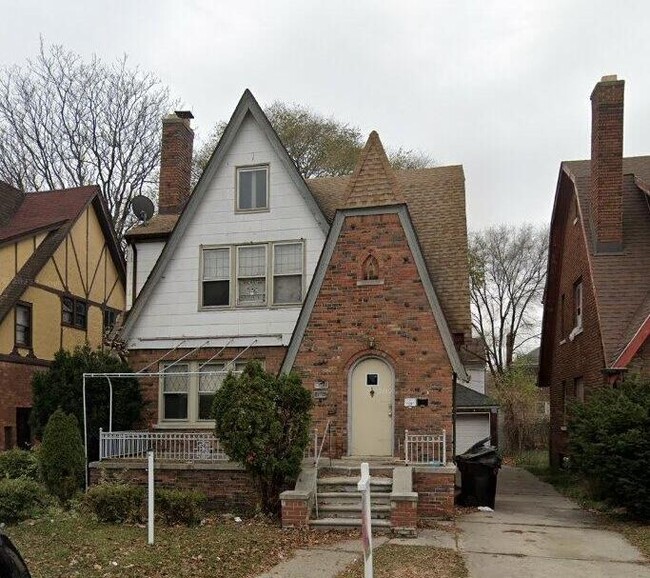 Building Photo - 17139 Prairie St