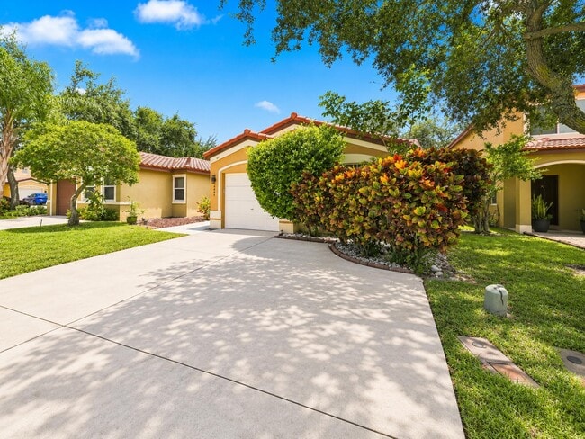 Photo - 4344 NW 1st St