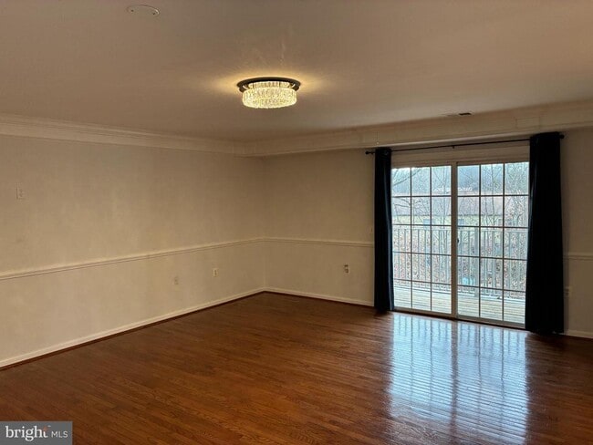 Photo - 501 Garrison Woods Dr Unidad 303