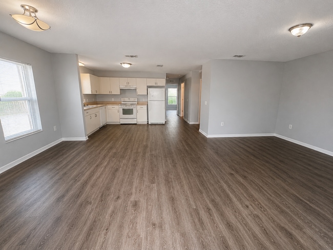 Photo - SPACIOUS 2BR/1BA Duplex w/ Vaulted Ceilings + Den Space