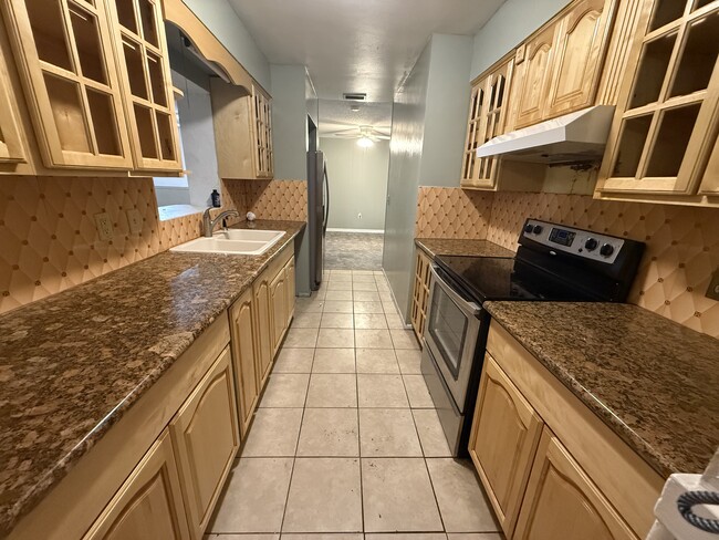 Photo - 6733 Fern Cir