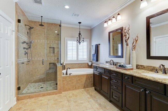 Photo - 530 Park Trail Ln