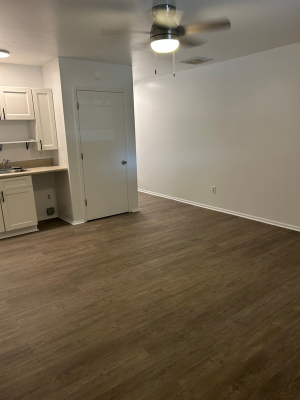 663 N Main St Unit 103