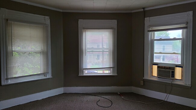 Photo - 301 Oakwood St Unit 301 - C