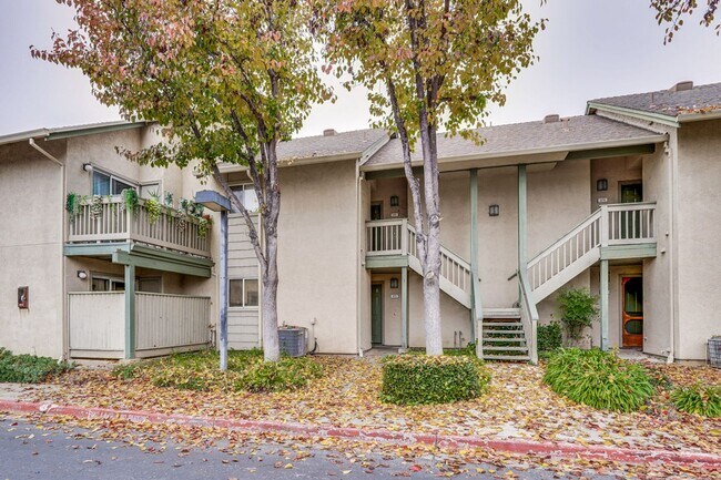 Photo - Cute One Bedroom Condo with Central AC and Heat.