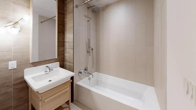 Photo - 557 Hart St Unidad 31-1