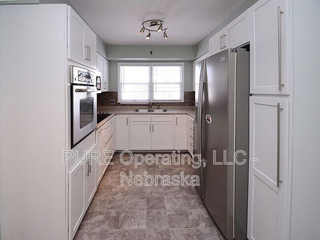 Photo - 4921 Bancroft St