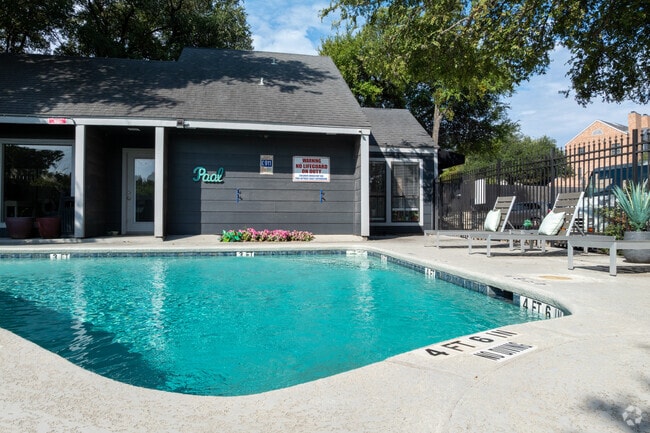 Piscina - Four Park Place