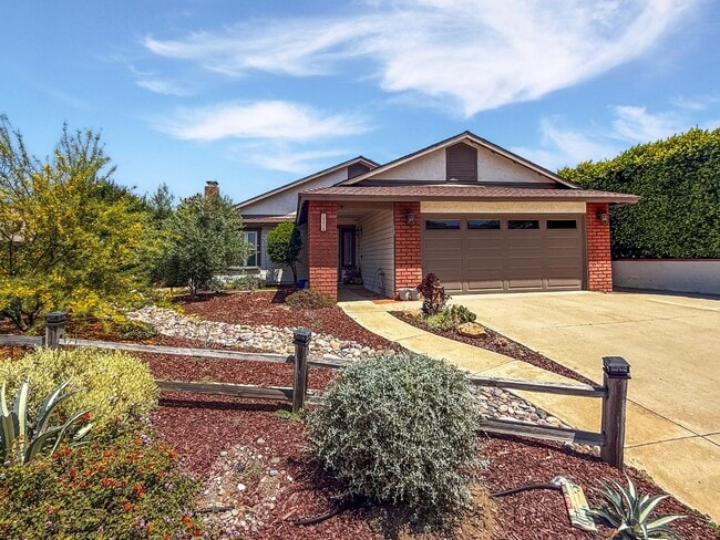 Stunning 4BD/2BA Home in El Cajon with Backyard Gazebo, Covered Patio & Attached Garage - Stunning 4BD/2BA Home in El Cajon with Backyard Gazebo, Covered Patio & Attached Garage