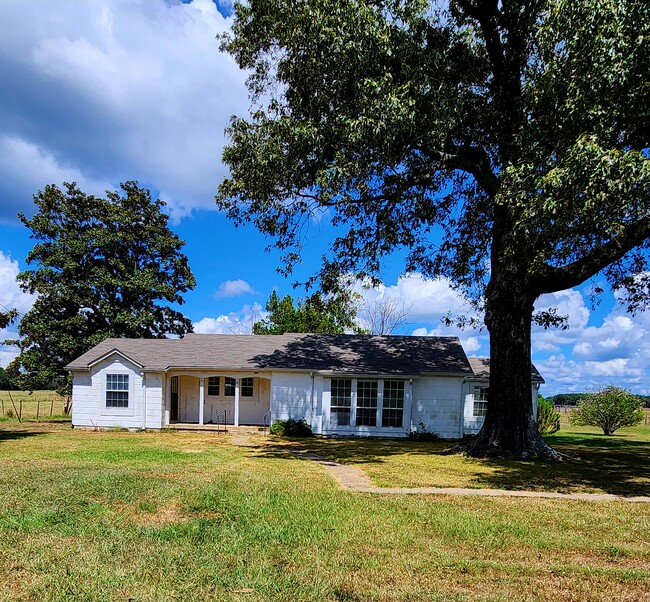 Building Photo - 1664 AR-32 Rental
