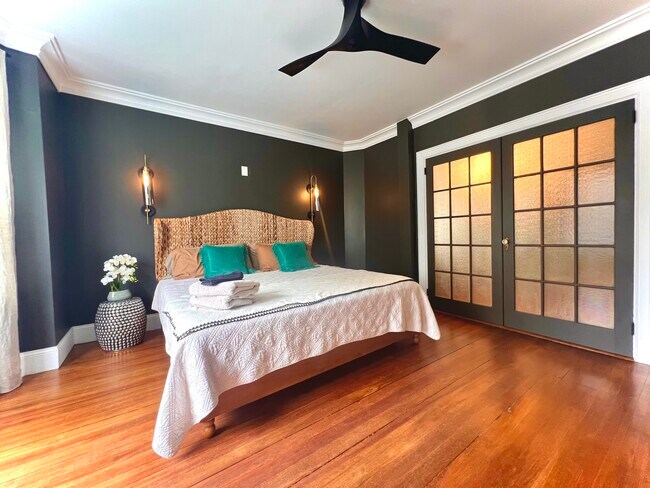 Photo - 13 Brinley St