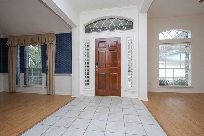 Photo - 9822 Therrell Dr