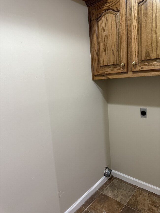 Photo - 317 Woodridge Dr SW
