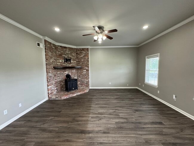 Photo - Nice 3 Bedroom 2.5 Bathroom Home on Large Lot in Sherwood