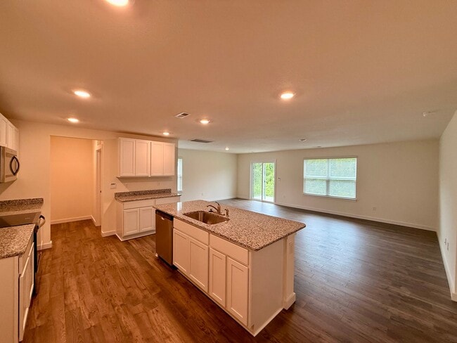Photo - 6837 Beeler Rd