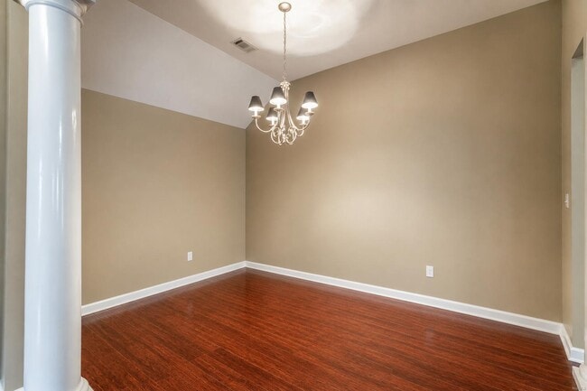 Photo - 3712 Claiborne Cir