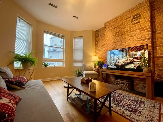 Photo - 2106 W 35th St Unit 2F