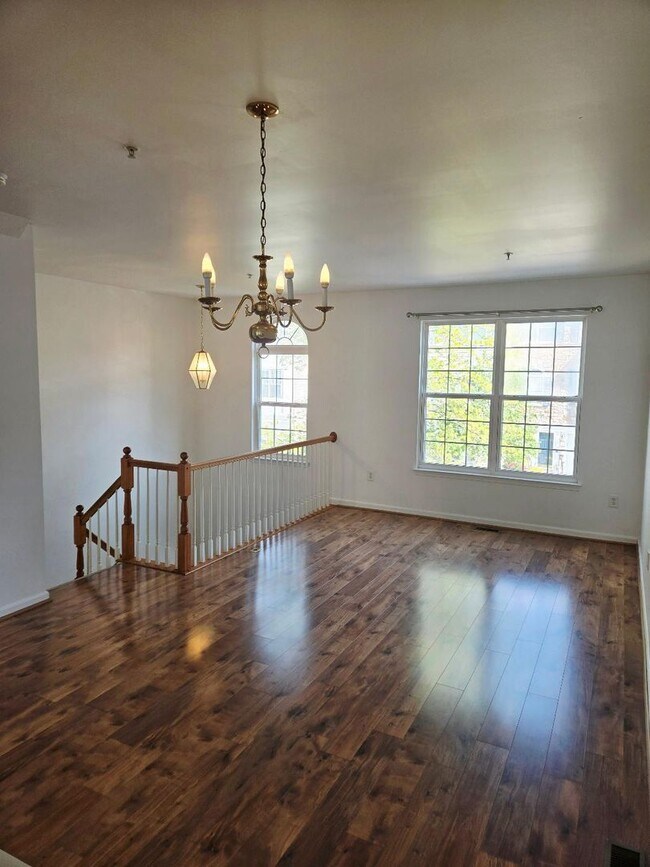 Photo - Great Townhouse in Pasadena Maryland