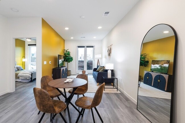 Photo - Nita Santa Fe