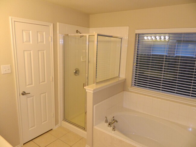Photo - 108 Pagoda Dr