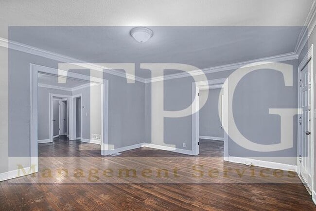 Photo - 1825 E 67th St