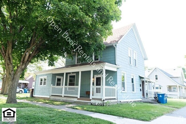 Building Photo - 601/603 N Jackson St Unit 601 N Jackson Rental