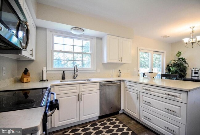 Photo - 13527 Point Pleasant Dr