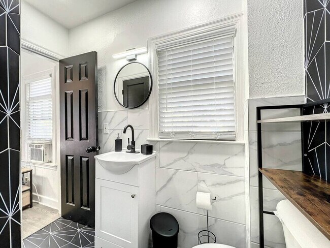 Photo - 1829 Hollenbeck Dr Unit SI ID1094230P