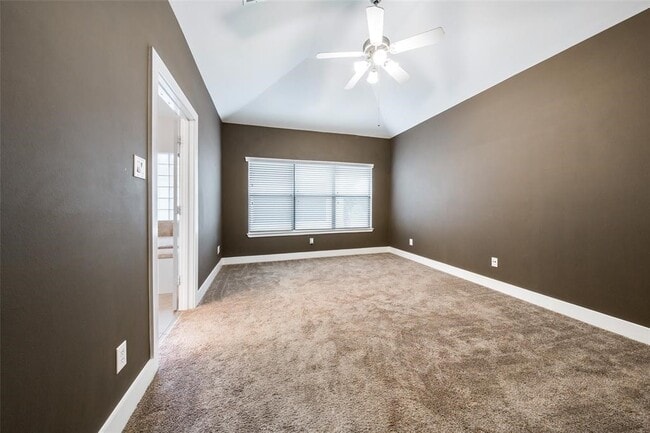 Photo - 3027 Buttercup St