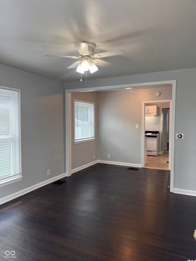 Photo - 4842 Hillside Ave