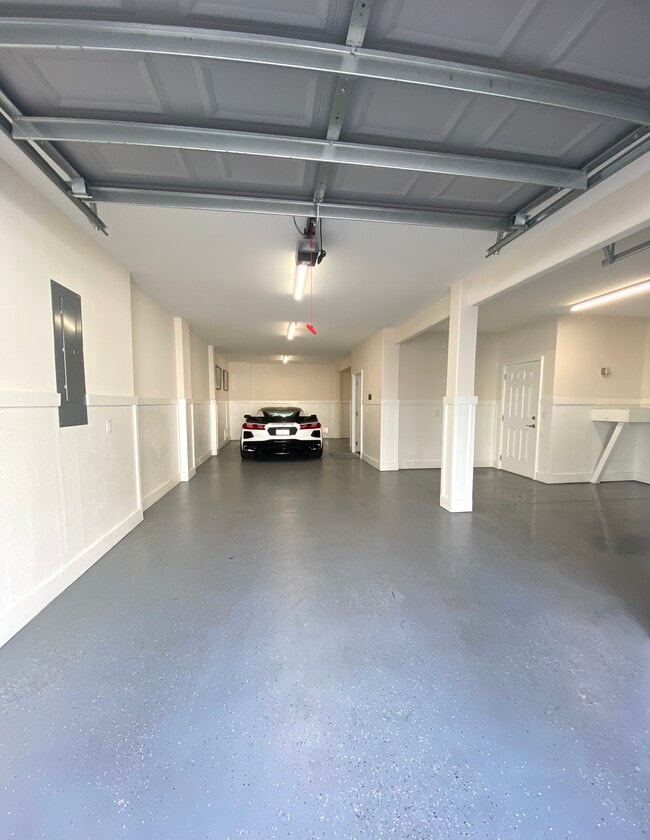 Photo - 137 Marblehead Dr