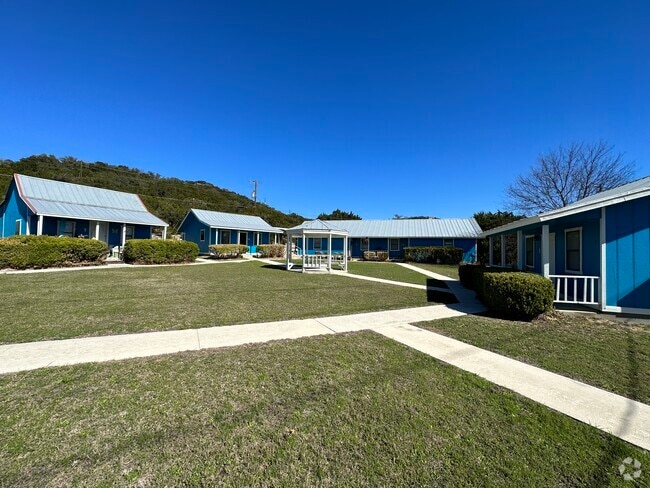 Building Photo - 1010 Rockmoor Rental
