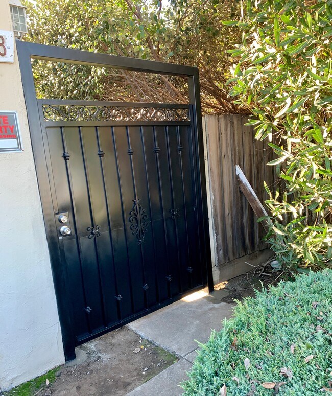 Photo - 3158 Moorpark Ave Apartments Unit 3
