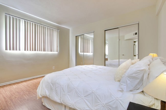 Photo - Sepulveda Place Apartments