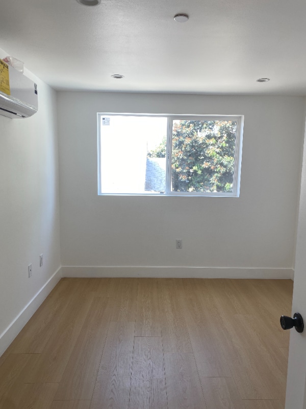 Photo - 1410 57th St