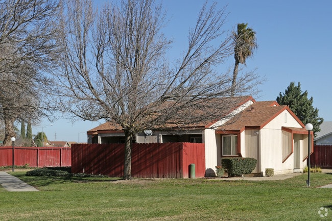 Mendota Gardens Apartments - Mendota Gardens Apartments