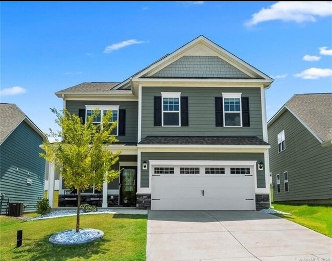 Building Photo - 371 Livingston Dr