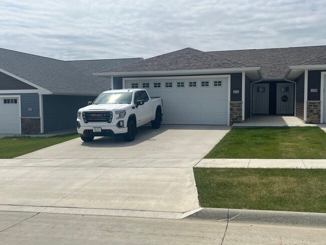 Photo - 317 Post Oak Dr