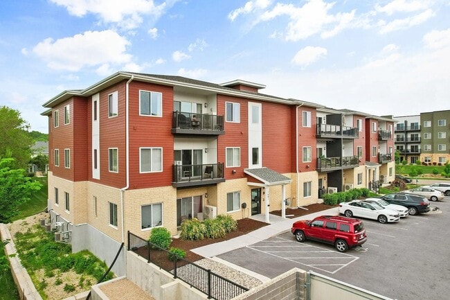 1601 N Windsor Ave Unit 101