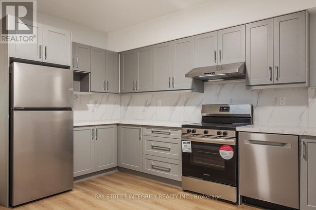 Photo - 459 Palmerston Blvd