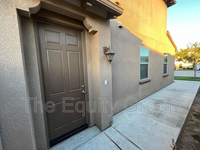 Photo - 1884 W Roby Ave