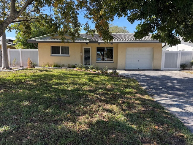 Building Photo - 6791 NW 32nd Ave