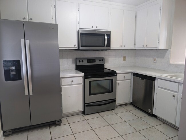 Photo - 3503 Christopher Dr NW