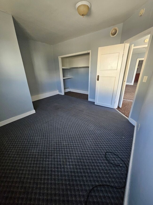 Photo - Lower 2 bedroom unit